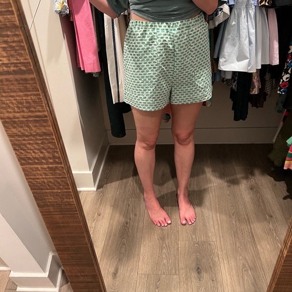 Green print shorts - Picture 5 of 6